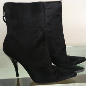 Stuart Weitzman Black Calf Hair Size 8 Short Boot